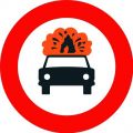 Señal Entrada Prohibida a Vehículos que Transporten Mercancías Explosivas o Inflamables